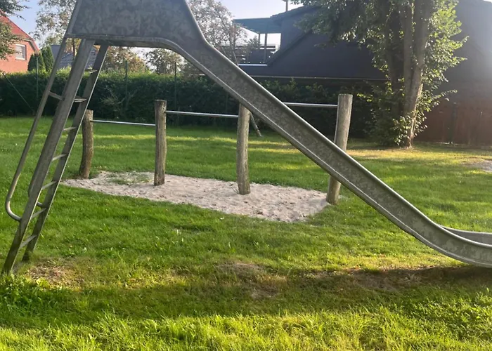 アパート Kuestenbaer ブルハーフェ